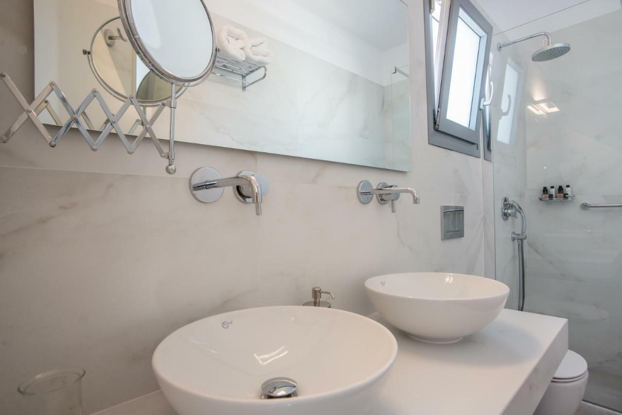 Nautilus Apartments-Suites Парос Екстериор снимка