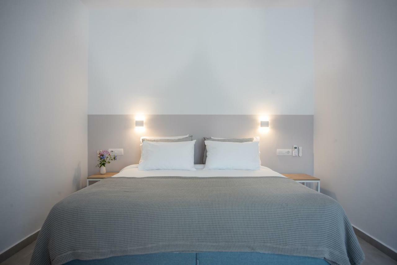 Nautilus Apartments-Suites Парос Екстериор снимка